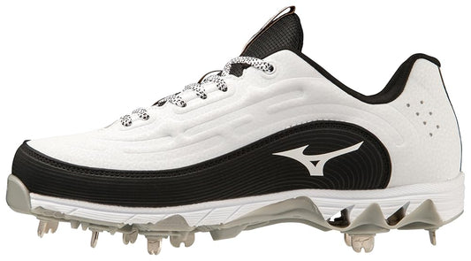 Mizuno Women's 9-Spike Swift 8 Low Metal Softball Cleat, White-Black, 8