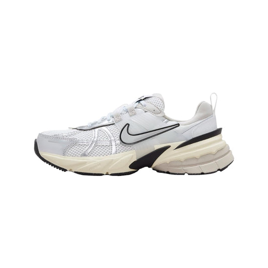 Nike Women's V2K Run Sneaker, Summit White/Metallic Silver, 8