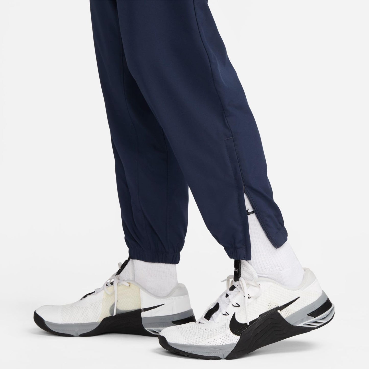 Nike Men's Form Dri-Fit Tapered Versatile Pants, Obsidian/Black/Reflective Silver
