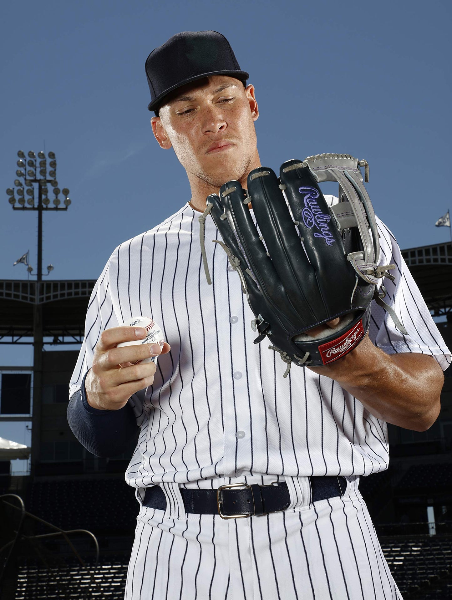 Rawlings | SELECT PRO LITE Youth Baseball Glove | Right Hand Throw | Aaron Judge | 12"